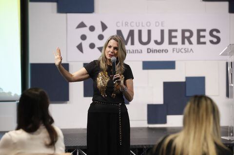 Carolina Carolina Angarita Barrientos, mentora, conferencista y escritora, reveló las calves para construir una buena marca personal en la redes sociales durante la séptima sesión del Círculo de Mujeres.