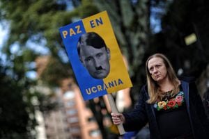 Protestas en la Embajada de Rusia en Bogotá, Ciudadanos de Ucrania. Foto Esteban Vega