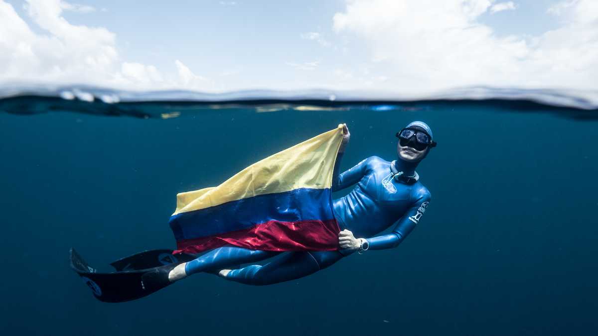 "Es muy desalentador ver la contaminación de los océanos: en Gorgonilla vi una playa cubierta de plástico": campeona mundial de apnea