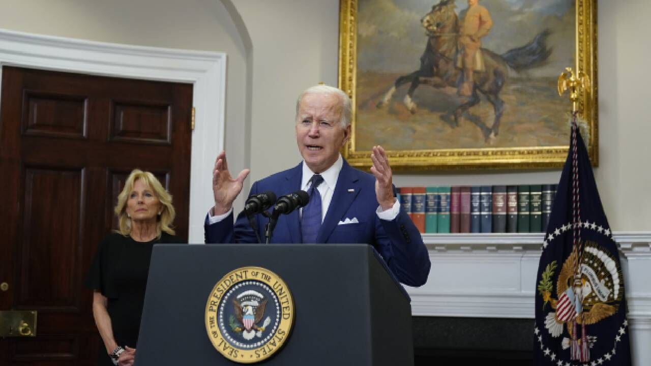 Joe Biden se pronunció luego del tiroteo en una escuela de Texas. Foto: AP/ Manuel Balce Ceneta.