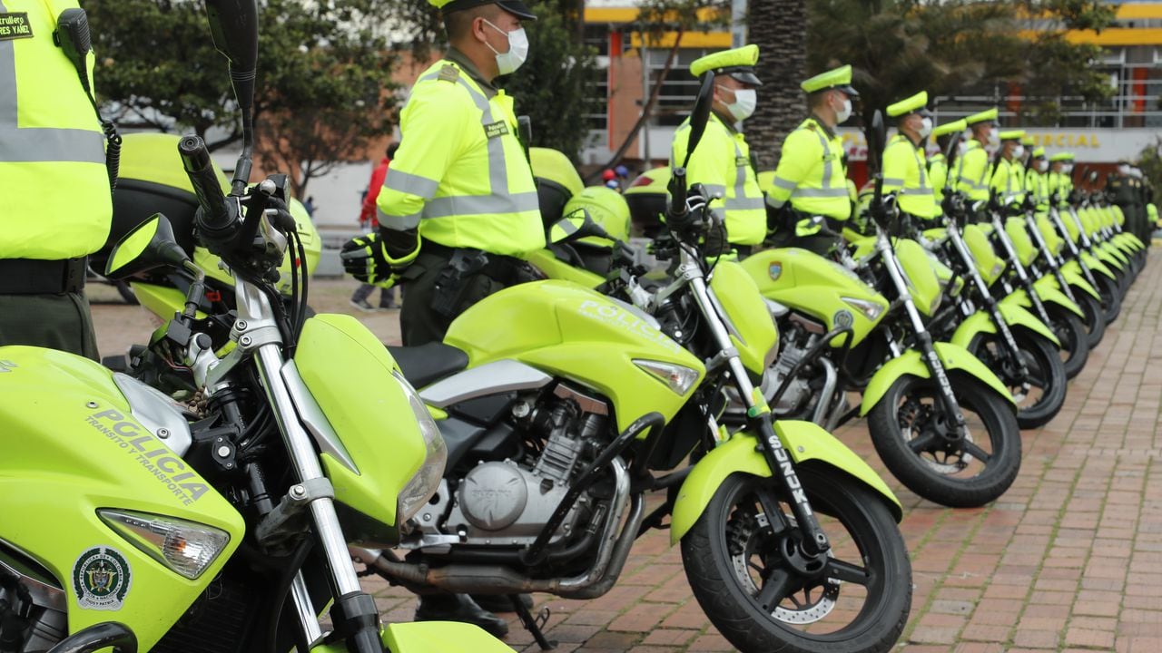 214 nuevos policías para Bogotá reforzar seguridad - Alcaldesa