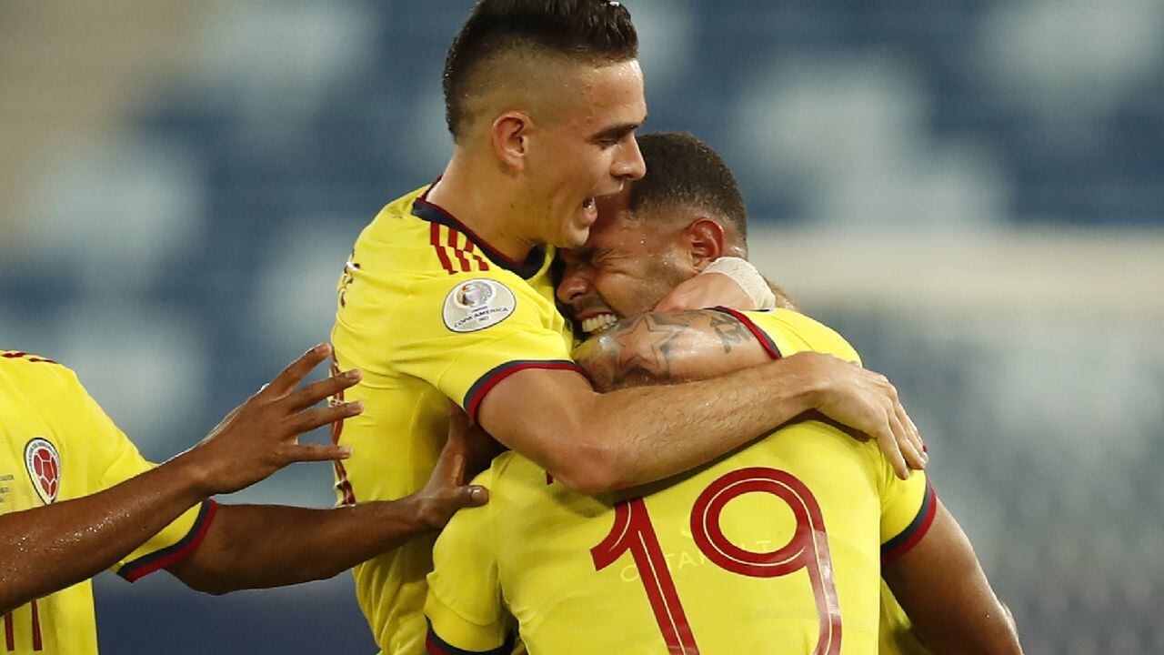 Rafael Santos Borré con la Selección Colombia
