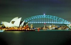 Sydney Harbour Bridge and Sydney Opera House , Australia. Foto: Thinkstock
