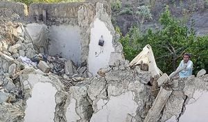 Tragedia en Afganistán: casi mil muertos deja un terremoto en ese país