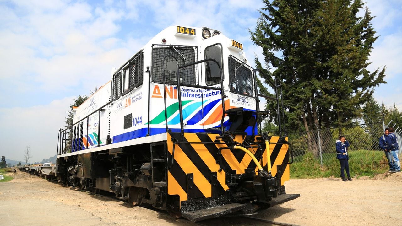 El objetivo es lograr la conexión férrea entre la Región Metropolitana Bogotá – Cundinamarca y el Corredor Férreo Central (La Dorada – Chiriguaná)