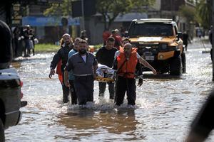 Brasil está emergencia por las inundaciones. (Photo by Anselmo Cunha / AFP)