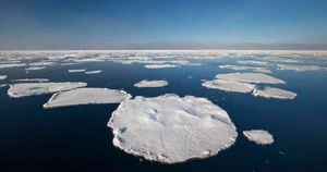 El hielo marino flotante en el Ártico cada vez es menor debido a las altas temperaturas que se registran en el lugar. Foto: Getty Images