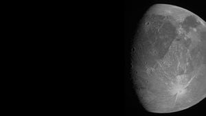 Sonda espacial Juno compartió imágenes de Europa, una de las lunas de Júpiter