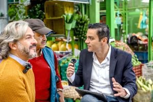 Entrevista con Juan Daniel Oviedo y Juan Diego Alvira en la Plaza de Paloquemao
Semana
Foto Nicolas Linares