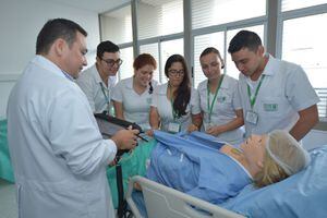 Estudiantes de medicina Universidad Industrial de Santander —UIS—.