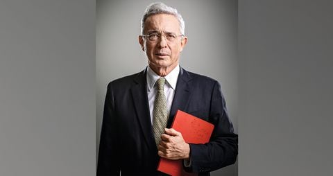 Álvaro Uribe Vélez Expresidente de la república