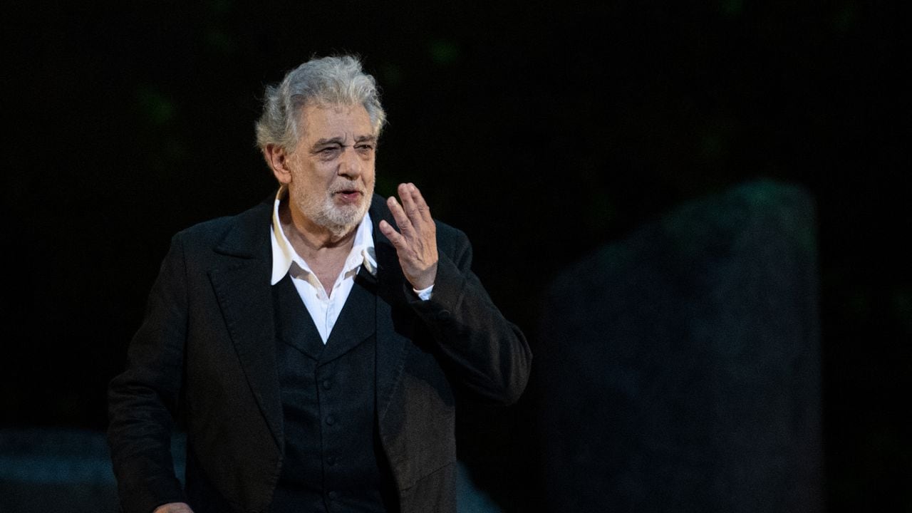 (FILES) In this file photo taken on July 05, 2019 Spanish opera singer Placido Domingo, 78, performing on stage during the dress rehearsal of "Spanish Night" at the 150th Choregie in Orange. - Nearly two years after a series of sexual harassment accusations that he has always denied, opera legend Placido Domingo says in an interview with AFP that "you can't rewrite your past," even if you should be able to "criticize it, including with severity." (Photo by Christophe SIMON / AFP)