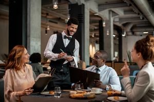 Según este experto, conocer mejor a sus clientes debe ser la prioridad de los restaurantes hoy en día.