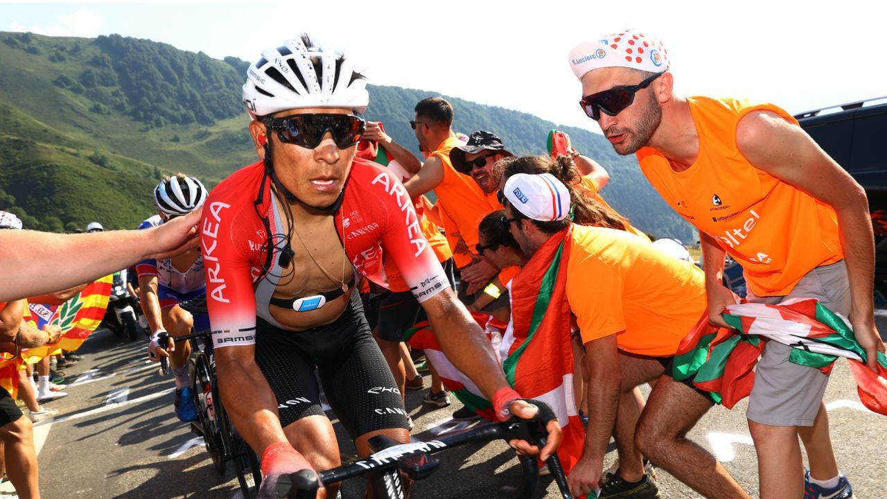 HAUTACAM, FRANCE - JULY 21: Nairo Alexander Quintana Rojas of Colombia and Team Arkéa - Samsic competes while fans cheer during the 109th Tour de France 2022, Stage 18 a 143,2km stage from Lourdes to Hautacam 1520m / #TDF2022 / #WorldTour / on July 21, 2022 in Hautacam, France. (Photo by Getty Images/Michael Steele)