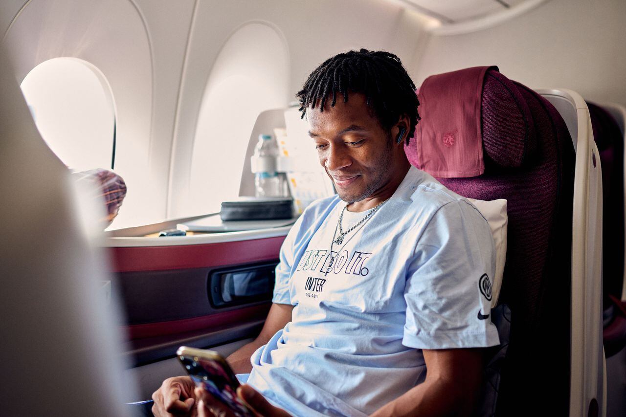 MILAN, ITALY - JULY 23: Juan Cuadrado of FC Internazionale travels on a plane for the 2023 Japan Tour on July 23, 2023 in Milan, Italy. (Photo by Mattia Ozbot - Inter/Inter via Getty Images)