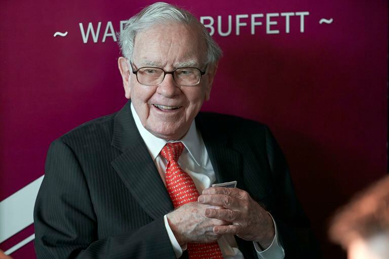 “A lo largo de 85 años la familia Kirby ha creado un negocio que tiene muchas similitudes con Berkshire Hathaway”, declaró Warren Buffett, presidente y consejero delegado de Berkshire Hathaway. (AP Photo/Nati Harnik, File)