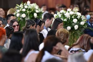 Exequias Darío Gómez. Familia y amigos en la Iglesia de Santa Gema despiden al Rey del Despecho
