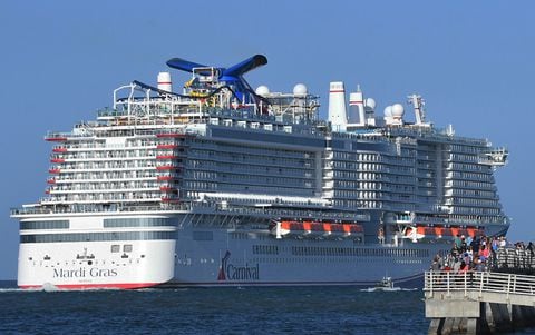 La línea de cruceros Carnival Cruise vivió un momento de tensión tras un mal entendido entre dos pasajeros.