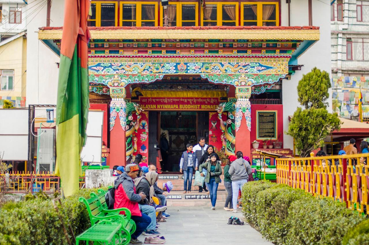 El monasterio budista Himalayan Nyinmapa en la calle Mall Road. Fotografía: Katerine Lara Rojas