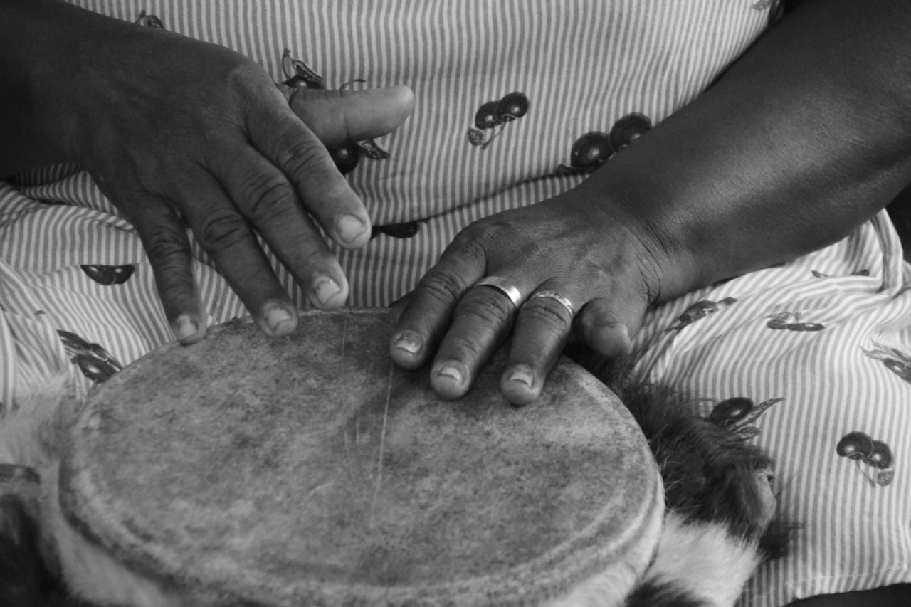 Con el tambor se pueden tocar ritmos como la cumbia