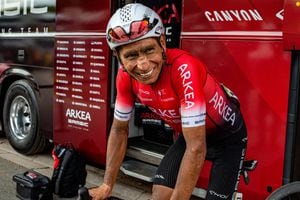 Nairo Quintana sonriendo tras su buena actuación en la quinta etapa del Tour de Francia.