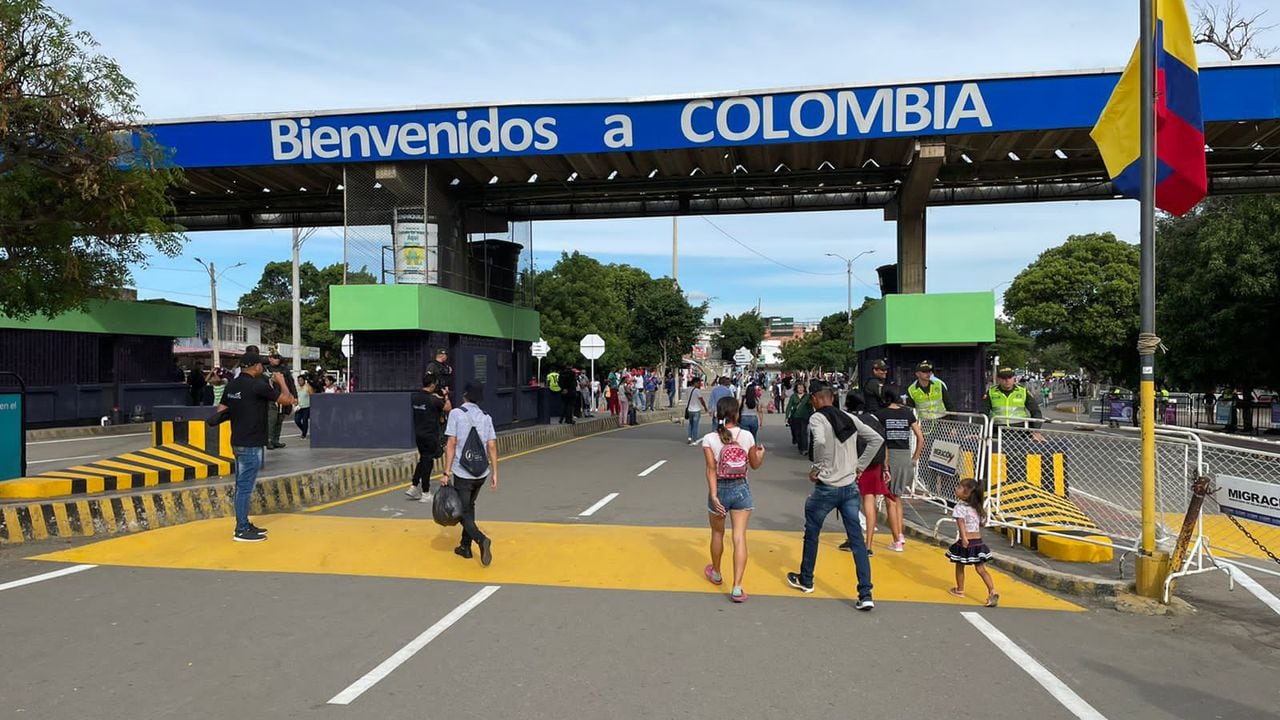 Puente Internacional Simón Bolívar en la frontera con Venezuela