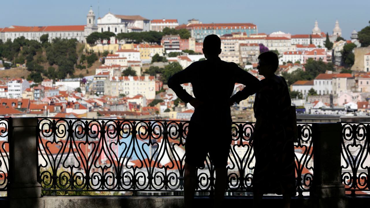 Parte de Portugal regresó al toque de queda por rebrote de casos de covid-19