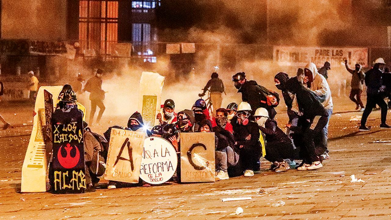   La primera línea se trataría de una organización con rasgos criminales que importó el modelo de las protestas chilenas y se viene gestando desde hace casi dos años.