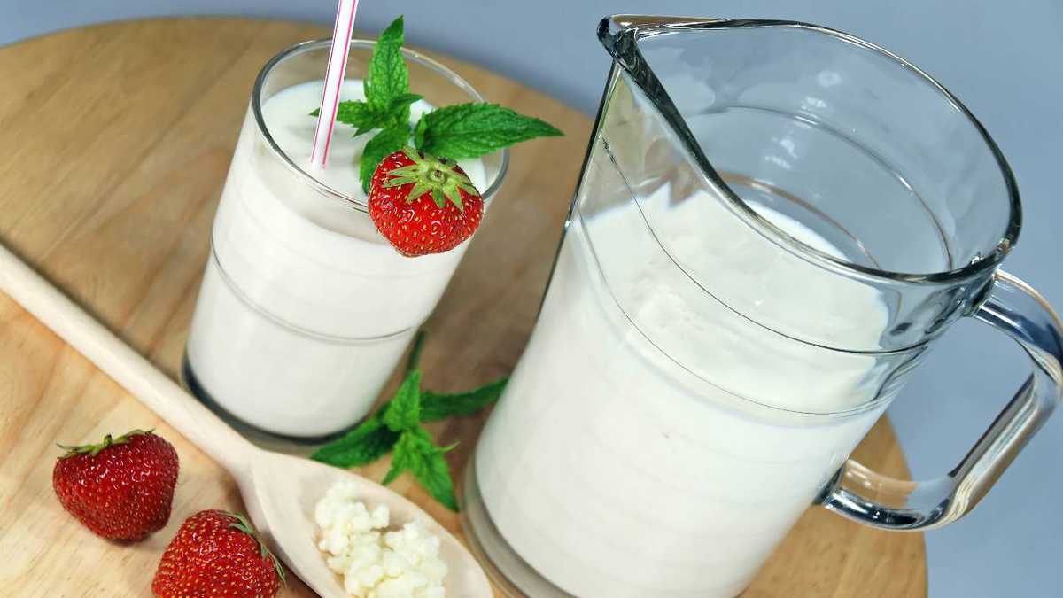 El kéfir es una bebida fermentada que tiene muchas similitudes con el yogur. - Foto: Getty Images