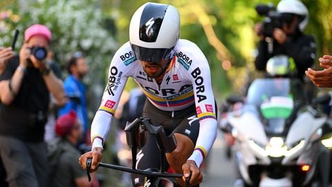 PERUGIA, ITALY - MAY 10: Daniel Martinez of Colombia and Team BORA - hansgrohe sprints during the 107th Giro d'Italia 2024, Stage 7 a 40,6km individual time trial stage from Foligno to Perugia 472m / #UCIWT /  on May 10, 2024 in Perugia, Italy.  (Photo by Dario Belingheri/Getty Images)