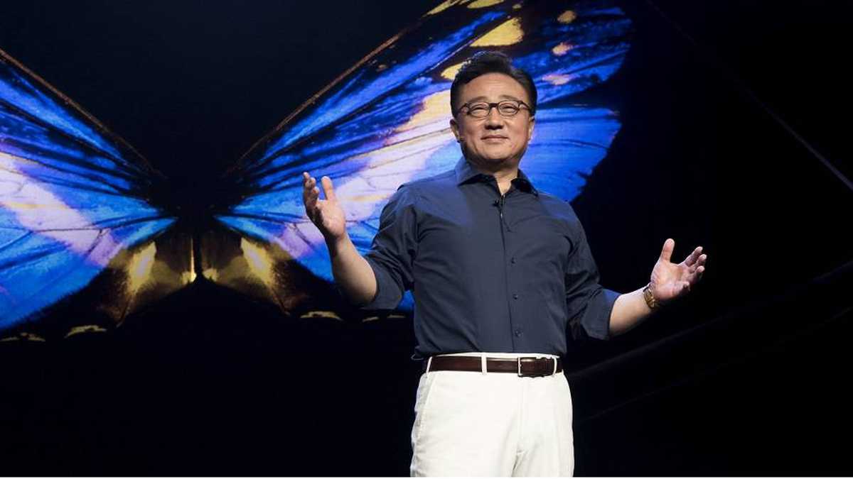 DJ Koh, presidente y CEO de la División de Comunicaciones Móviles y de TI de Samsung Electronics.