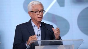 Jorge Enrique RobledoPrecandidato Coalición de la EsperanzaDebate Semana Diciembre 12 de 2021