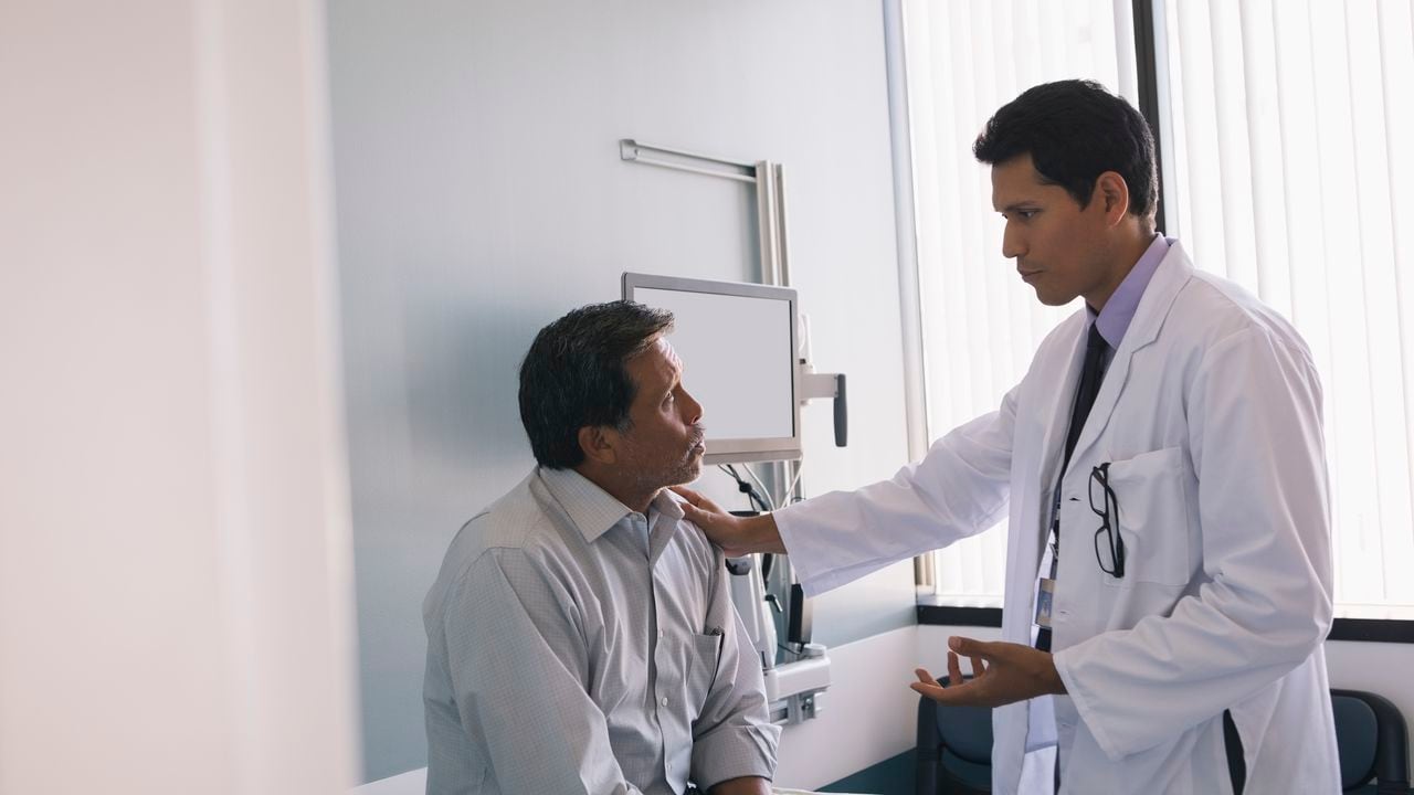 Consultar a un médico es la principal medida de prevención para reducir el riesgo de padecer una enfermedad.