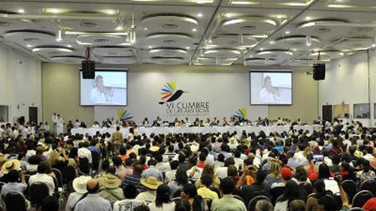 Vista general, el viernes, del Diálogo Político entre los actores sociales y Gobiernos previo a la VI Cumbre de las Américas que se celebra en Cartagena de Indias (Colombia). 