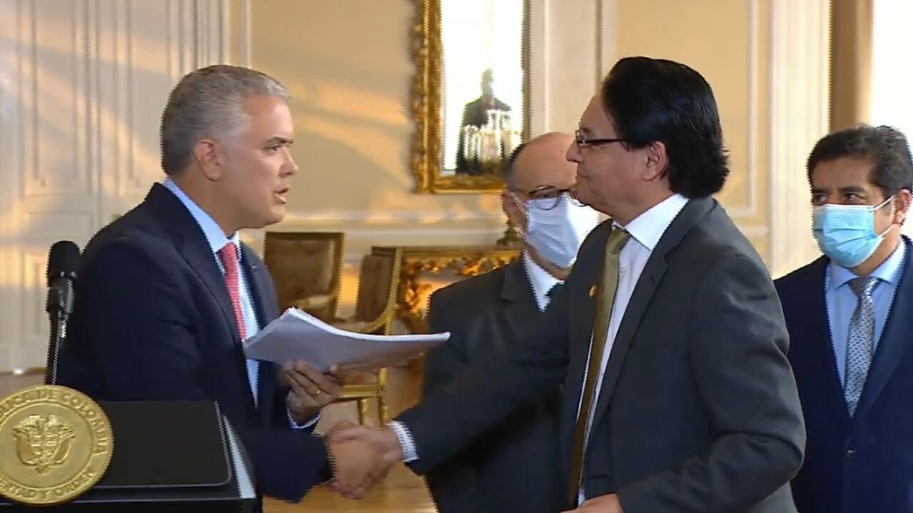 En la Casa de Nariño el presidente Iván Duque recibió el dossier del caso Álex Saab.