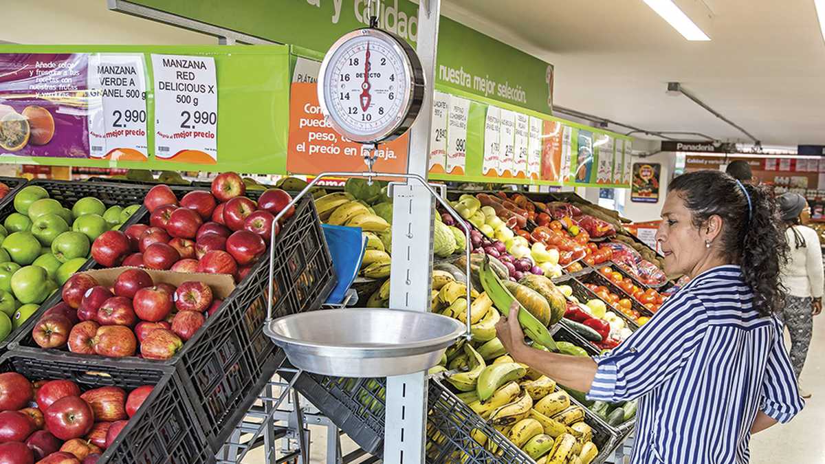 En mayo bajaron los precios de la papa, las frutas frescas y el plátano. 