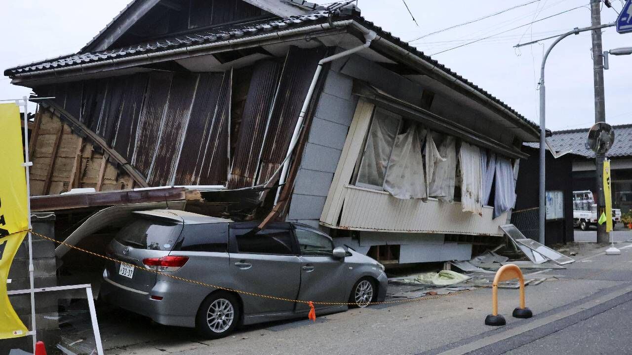 Afectaciones tras el terremoto que este viernes golpeó a Japón.