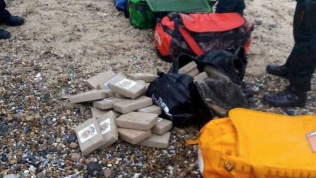 Cocaína hallada en playa de Francia