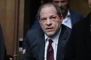 NEW YORK, NEW YORK - FEBRUARY 20: Harvey Weinstein exits a Manhattan court house as a jury continues with deliberations in his trial on February 20, 2020 in New York City. Weinstein, a movie producer whose alleged sexual misconduct helped spark the #MeToo movement, pleaded not-guilty on five counts of rape and sexual assault against two unnamed women and faces a possible life sentence in prison. (Photo by Spencer Platt/Getty Images)
