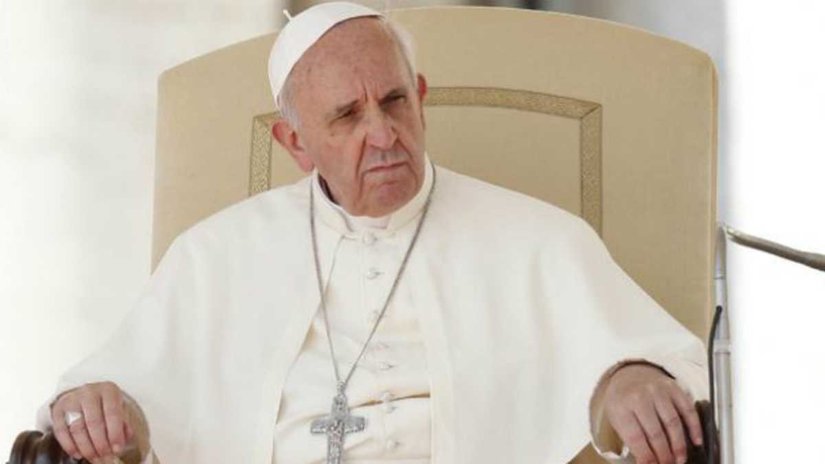 El papa pide perdón por omisión de los abusos sexuales