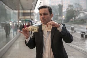 Nota sobre el valor del dolar respecto al peso colombiano por Juan Diego Alvira
18 de Octubre del 202
Semana
Foto Nicolas Linares
