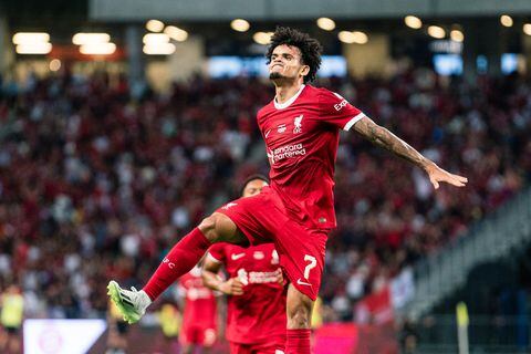 SINGAPORE, SINGAPORE - AUGUST 02: Luis Diaz (#7) of Liverpool celebrates after the scores for Liverpool during the pre-season friendly match between Liverpool and Bayern Muenchen at the National Stadium on August 02, 2023 in Singapore. (Photo by Lampson Yip - Clicks Images/Getty Images)