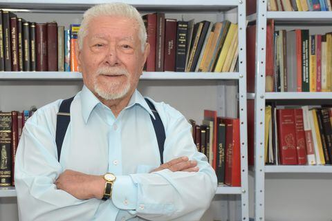 Entrevista Luis Antonio Cuellar Presidente Academia de Historia del Valle