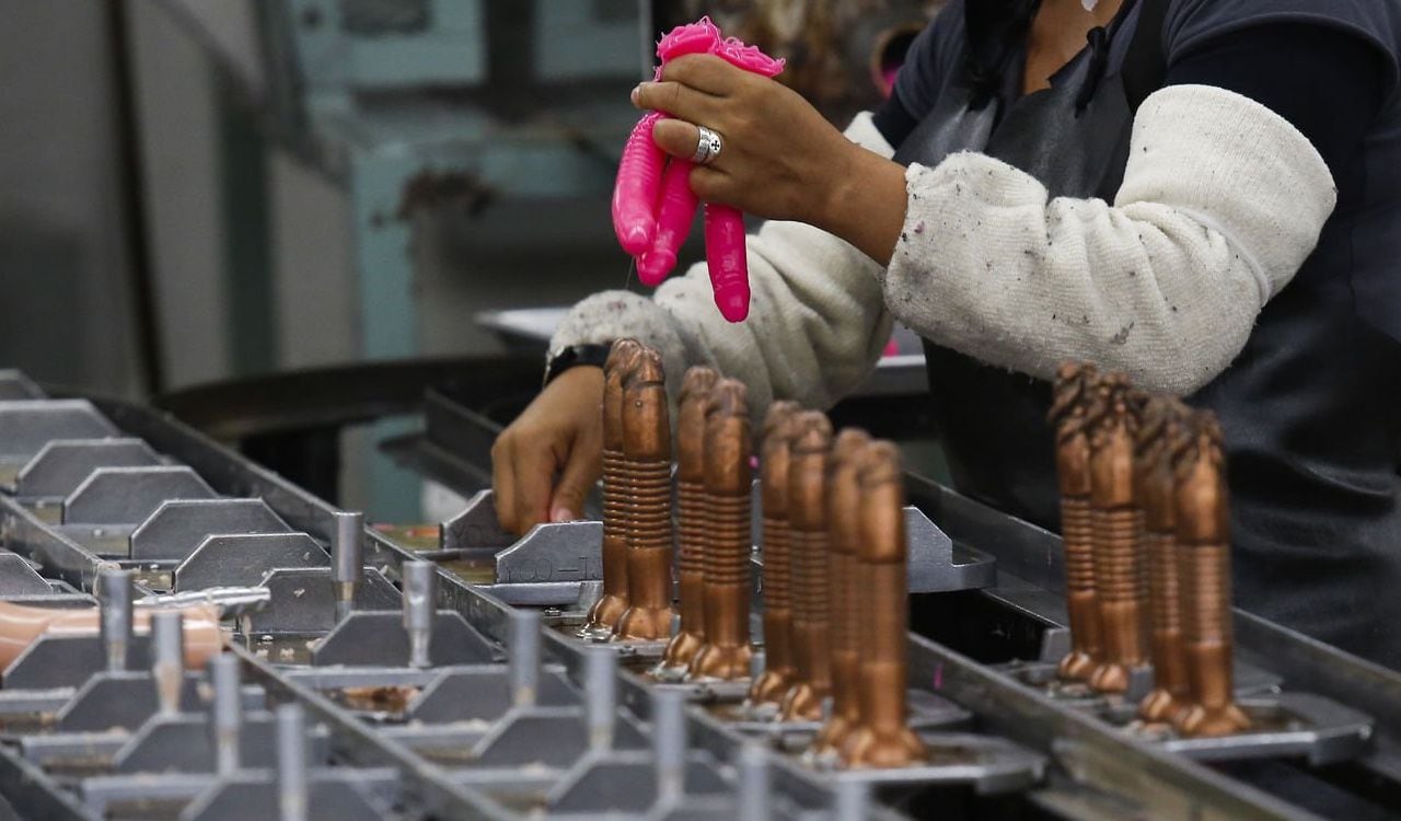 Las fábricas dedicadas a producir juguetes sexuales hacen millones de unidades, las cuales son vendidas alrededor del mundo