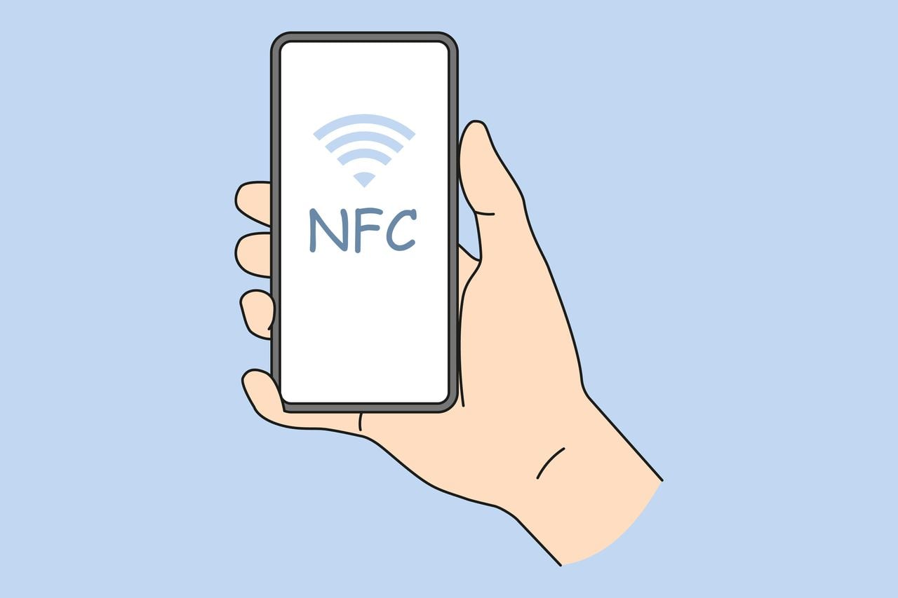 La tecnología NFC facilita la comunicación entre varios dispositivos.