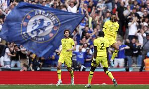 Chelsea's Ruben Loftus-Cheek, right, celebrates after scoring the opening goal during the English FA Cup semifinal soccer match between Chelsea and Crystal Palace at Wembley stadium in London, Sunday, April 17, 2022. (AP Photo/Ian Walton)