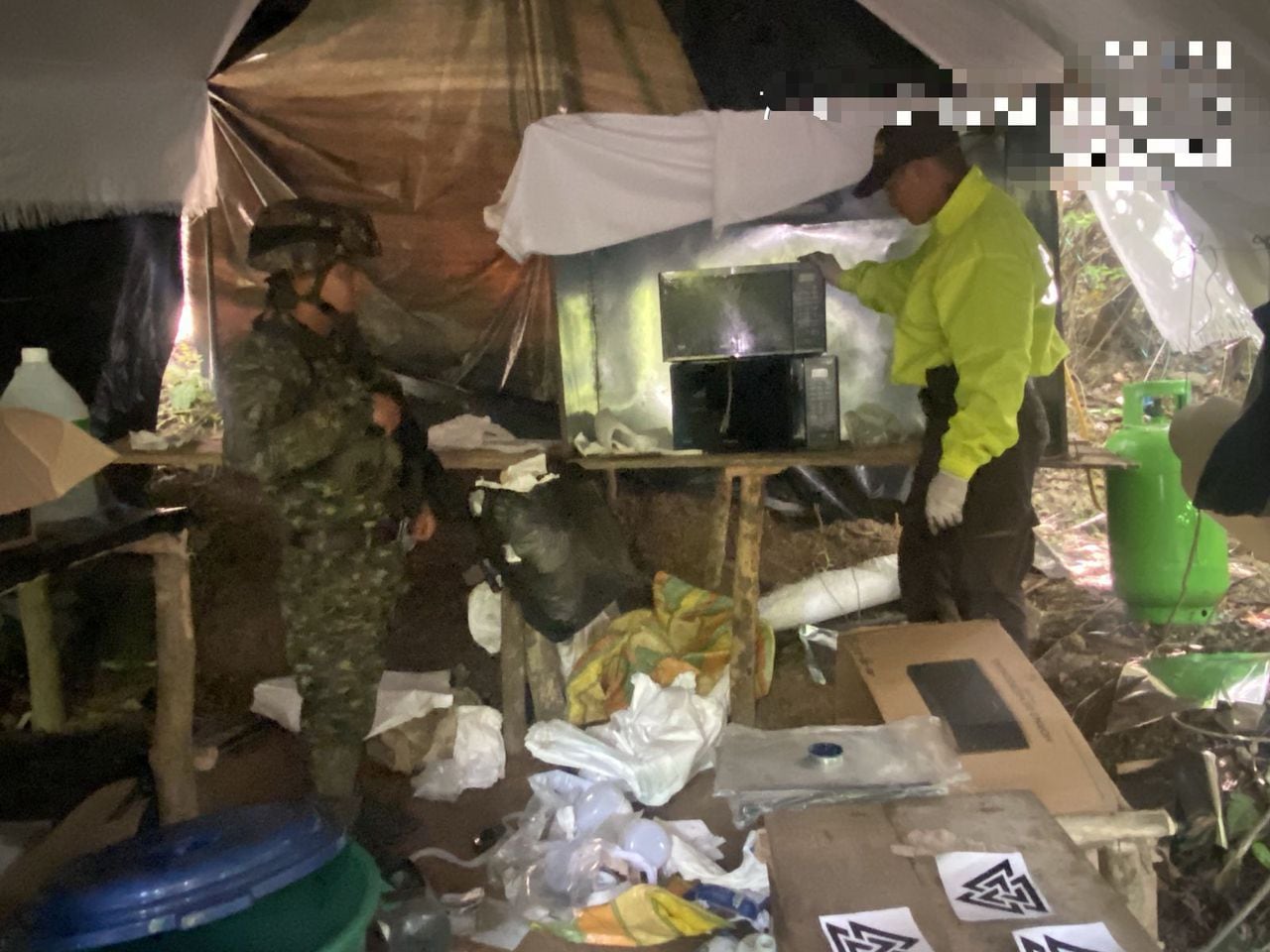 Fuerza pública llegó a la cocina del laboratorio de cocaína ubicado en zona de injerencia de las disidencias de las Farc en Norte de Santander.