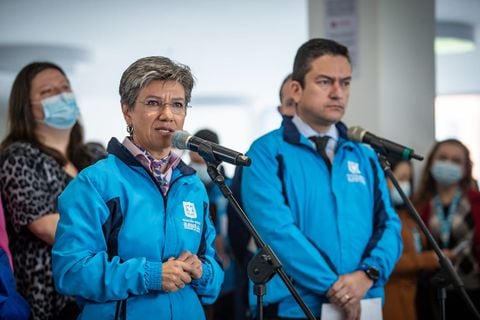 La alcaldesa Claudia López rechazó los señalamientos sobre posible pagos de coimas al interior de la UAESP en medio de la concesión de cementerios distritales.