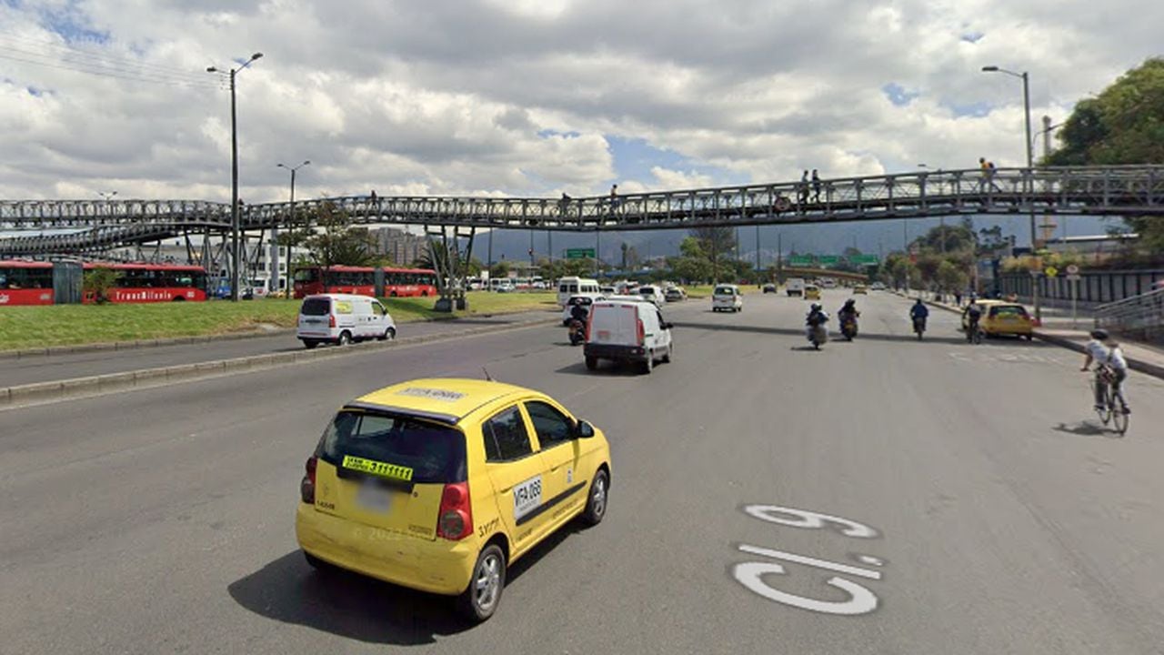 Puente peatonal en la Avenida de las Américas. Imagen de referencia, sin relación con el caso en mención.
