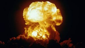 Analistas explican que la bomba Zar de Rusia sería 3.300 veces más poderosa que la de Hiroshima. Imagen de referencia. Foto: Getty images.